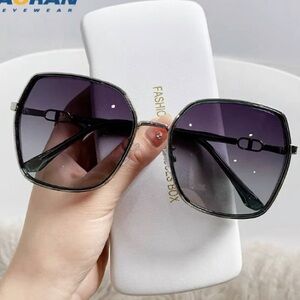 Stylish Gradient Black Sunglasses